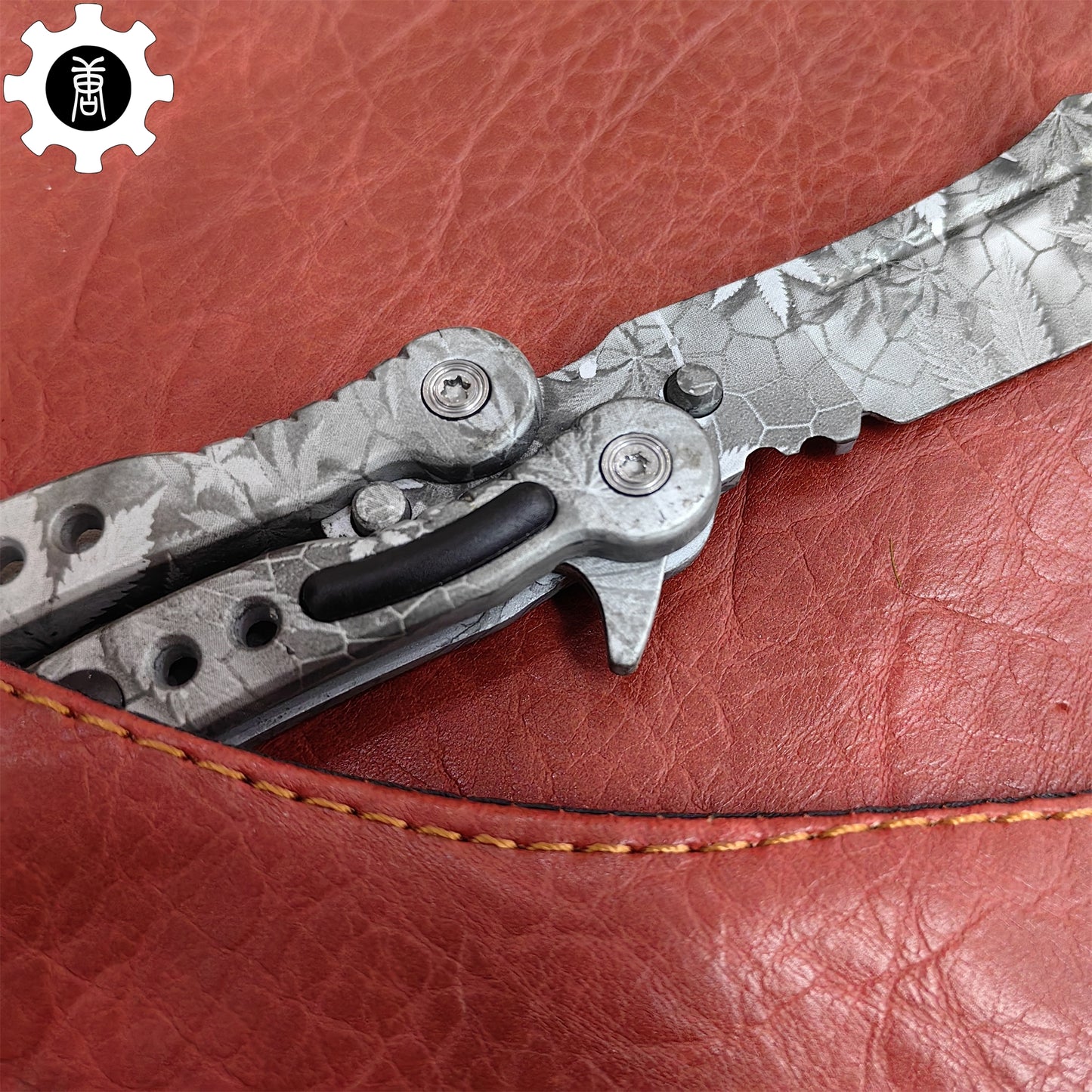 Game Butterfly Knife Maple Leaf Balisong