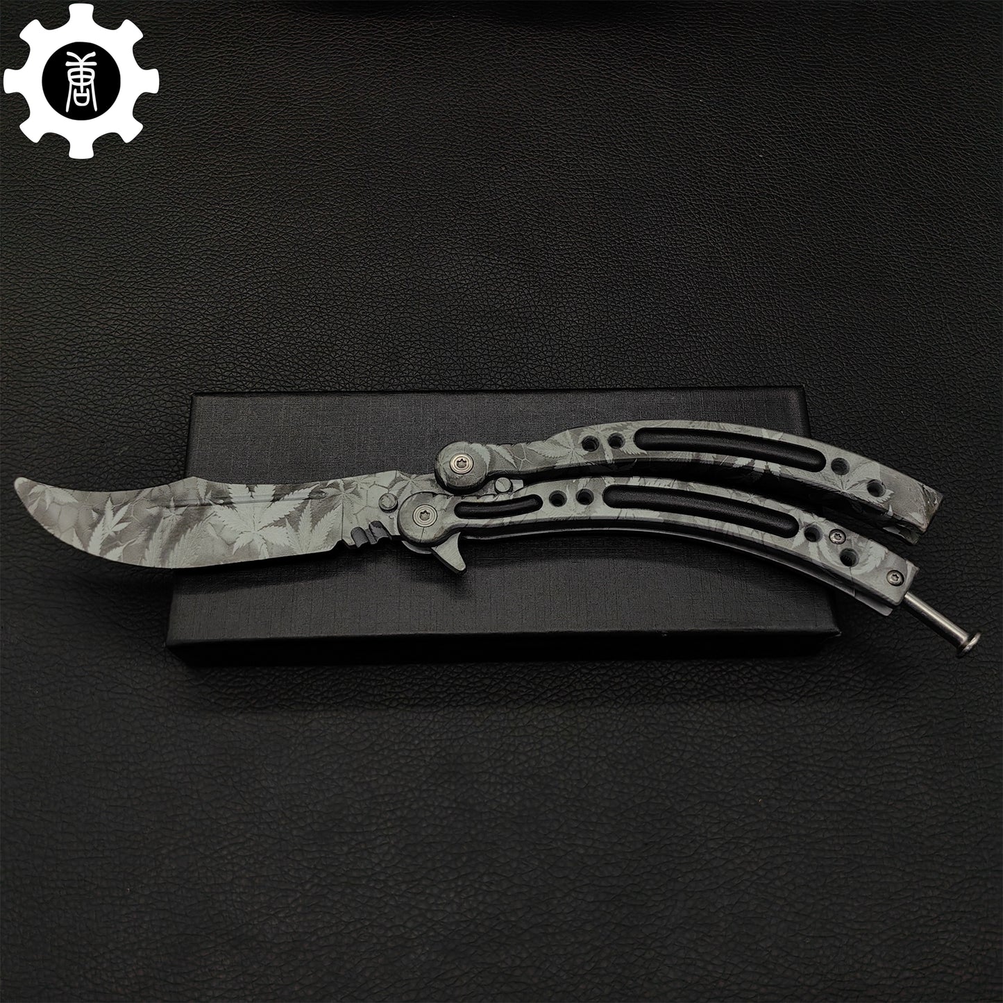 Game Butterfly Knife Maple Leaf Balisong