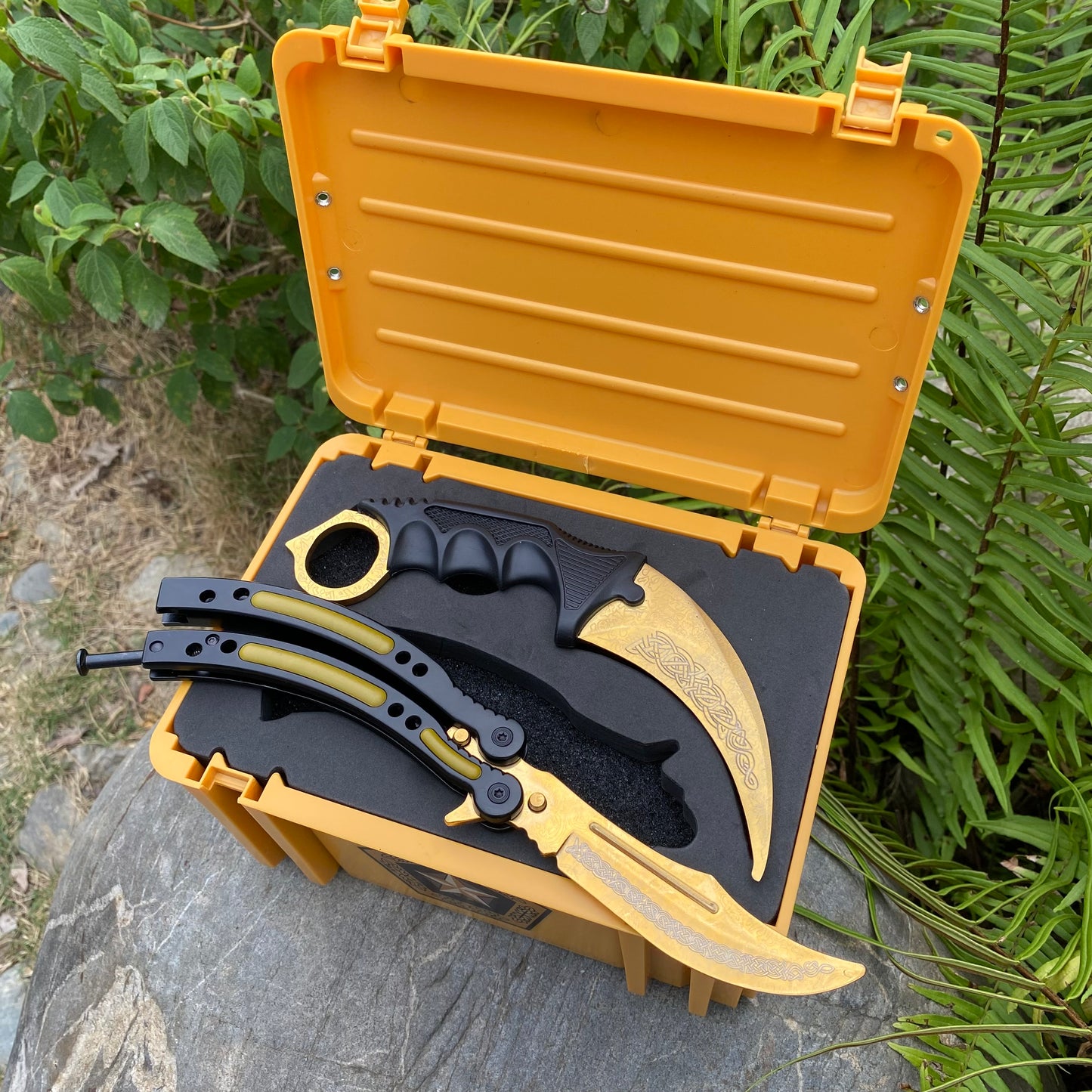 Lore Blunt Blade Karambit Trainer & Balisong Butterfly Knife Trainer 2 in 1 Pack Gift Box