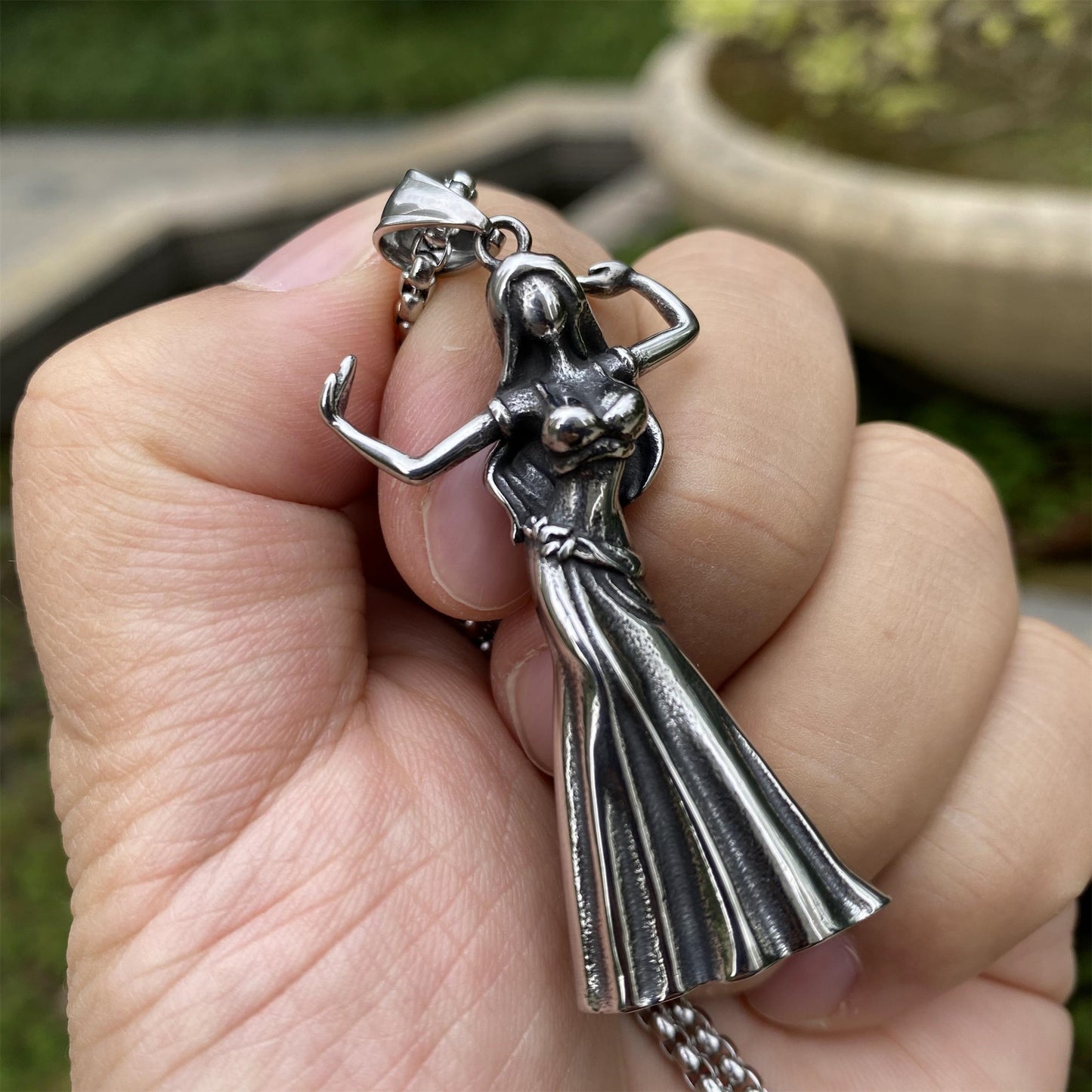 Delta Force Dancing Girl Charm Gamer's Lucky Amulet