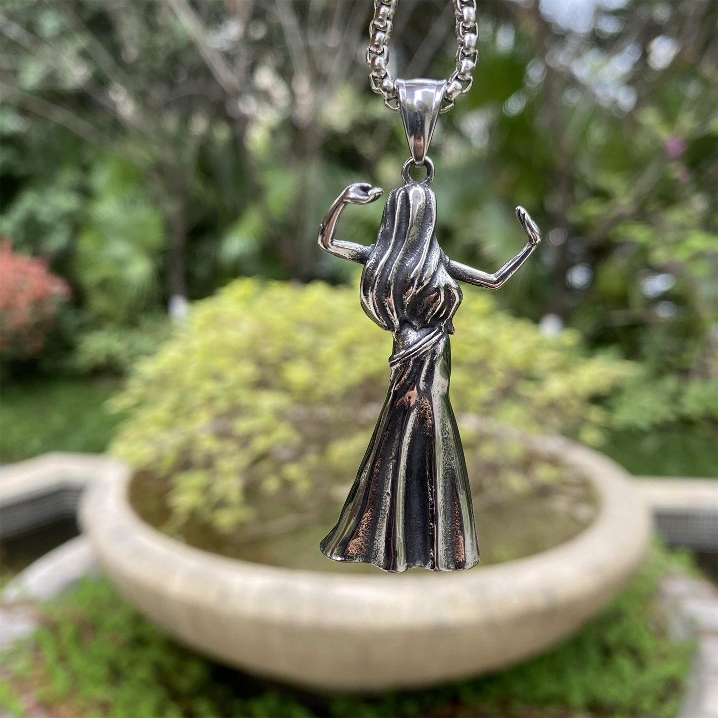 Delta Force Dancing Girl Charm Gamer's Lucky Amulet