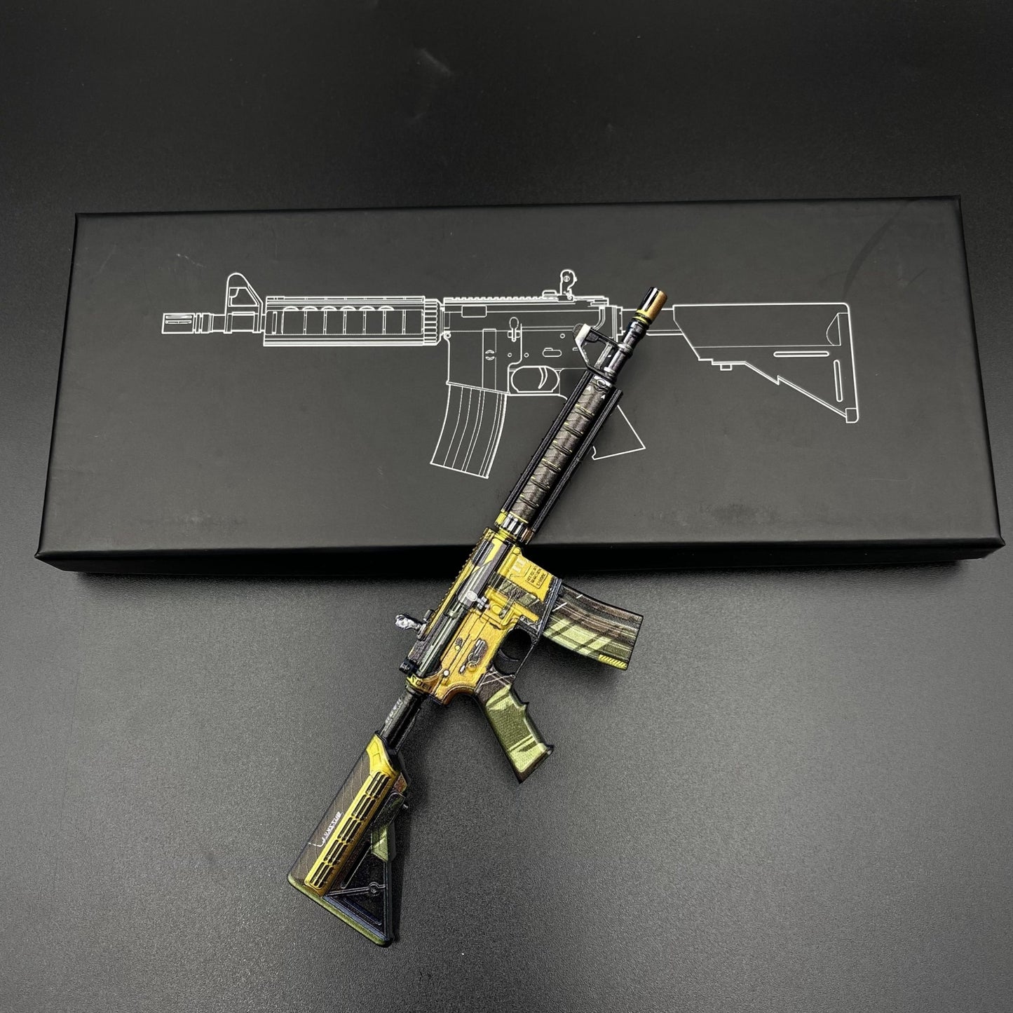 Metal Tiny CS M4A4 Buzz Kill Gun Miniature For Collection