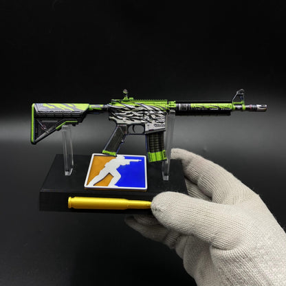 CS M4A4 Full Throttle Mini Metal Replica For Collection