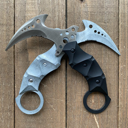 Re8 Chris Karambit Blunt Blade Metal Replica USA Only