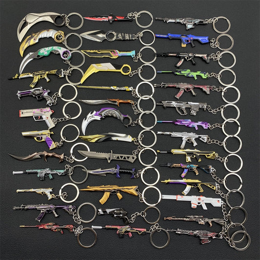 Metal Material Cool Game Weapon Keychains Bag Pendant 3 In 1 Pack