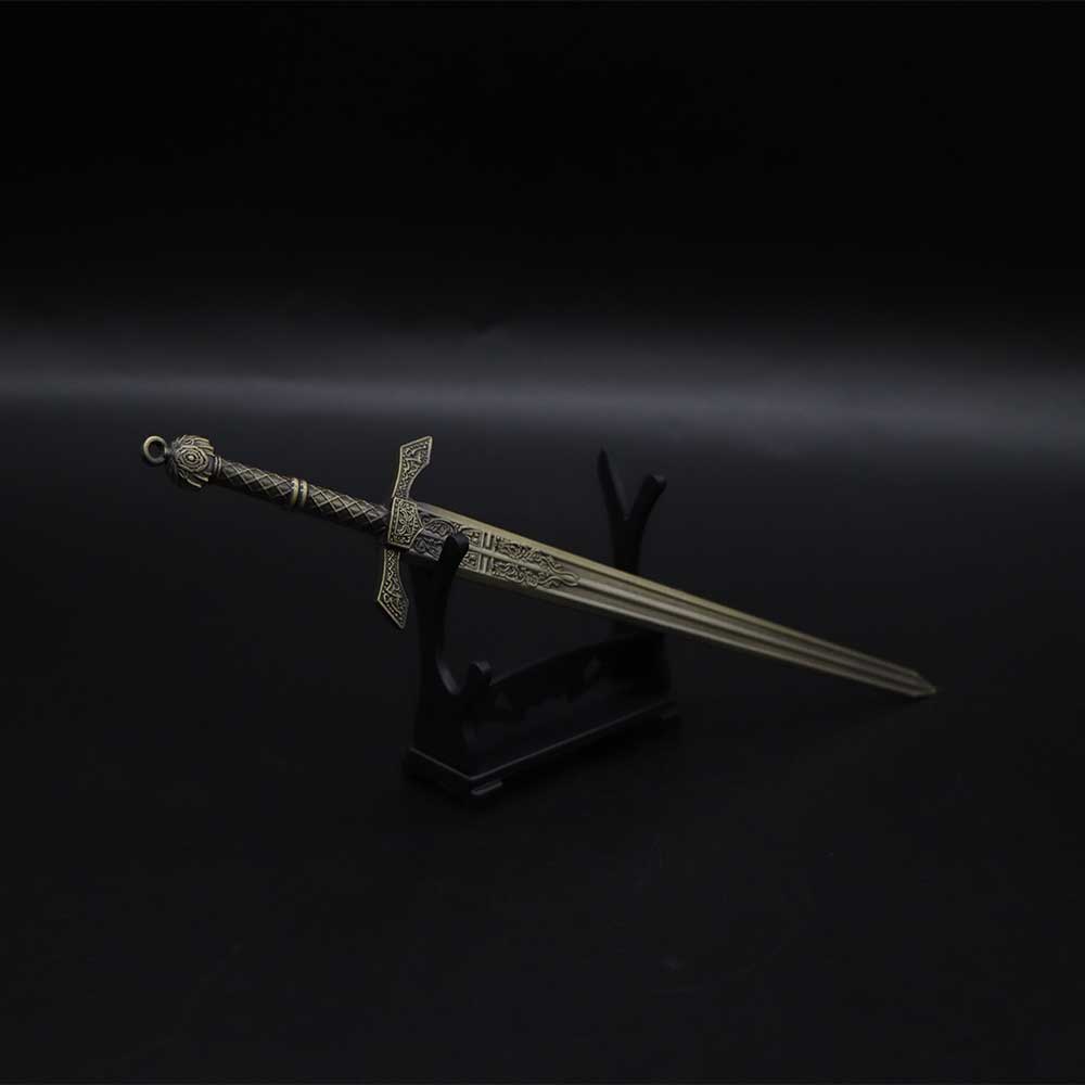Giant Sword Of Exiled Knight