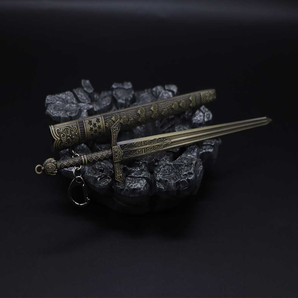 Giant Sword Of Exiled Knight
