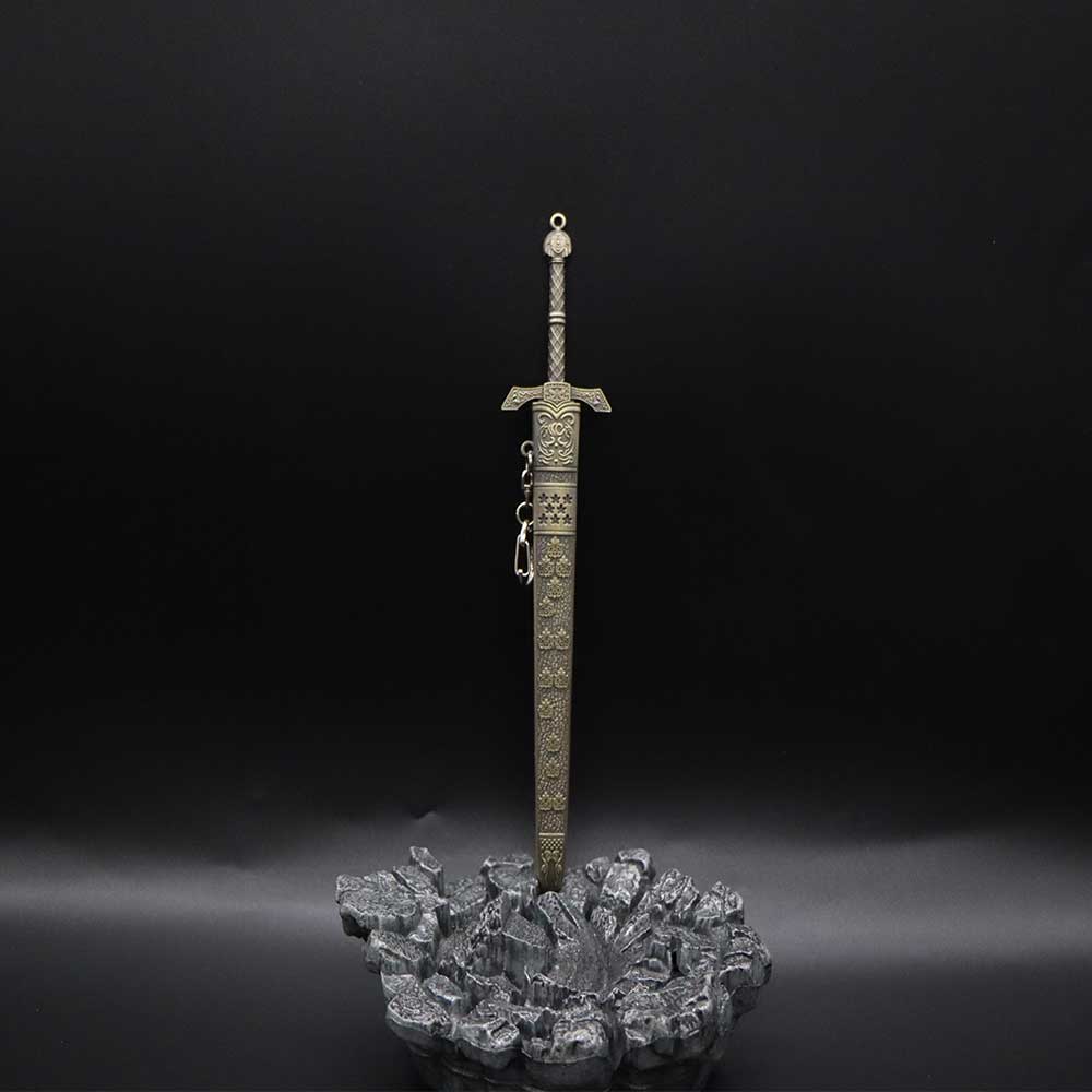 Giant Sword Of Exiled Knight
