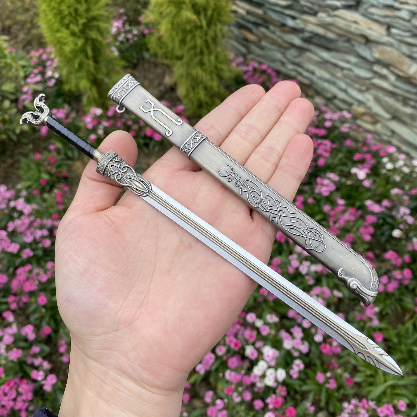 Classical Kratos Blade Leviathan Axe Guardian Shield Replica Collections