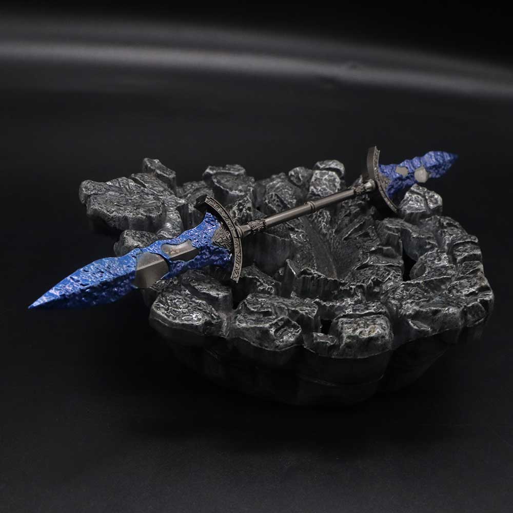 Gargoyle’s Black Blades