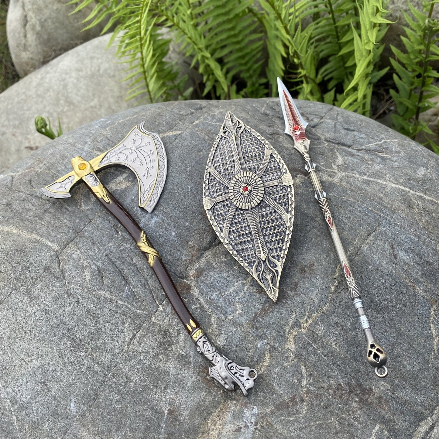 Classical Kratos Blade Leviathan Axe Guardian Shield Replica Collections