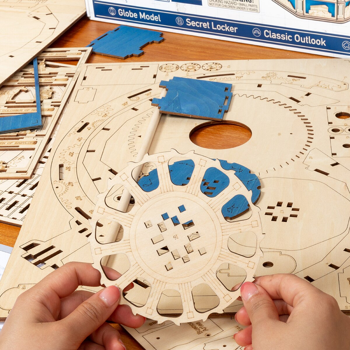 Rotatable 3D Globe Wooden Puzzle Kit