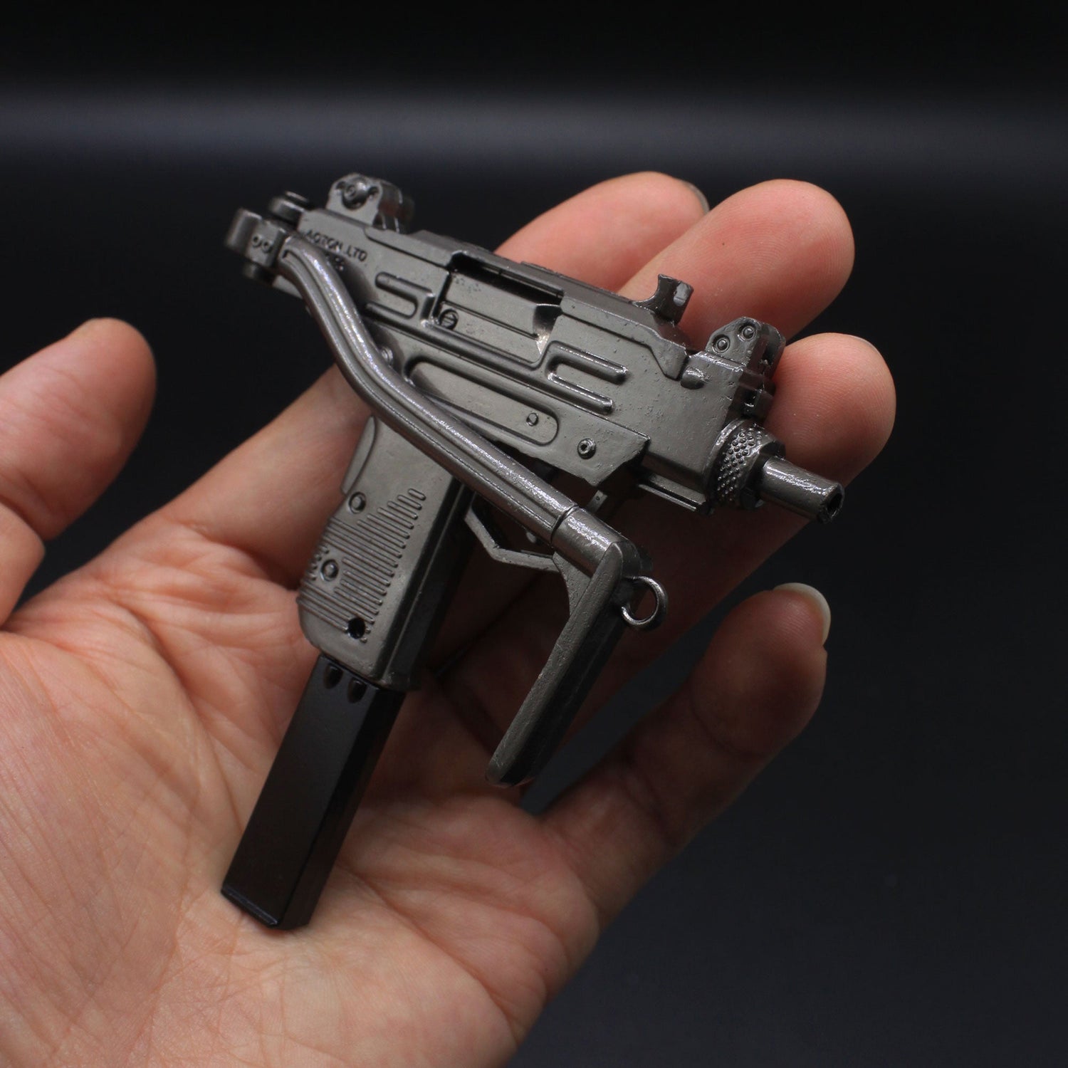 Uzi Submachine Miniature Gun 8CM/3.1