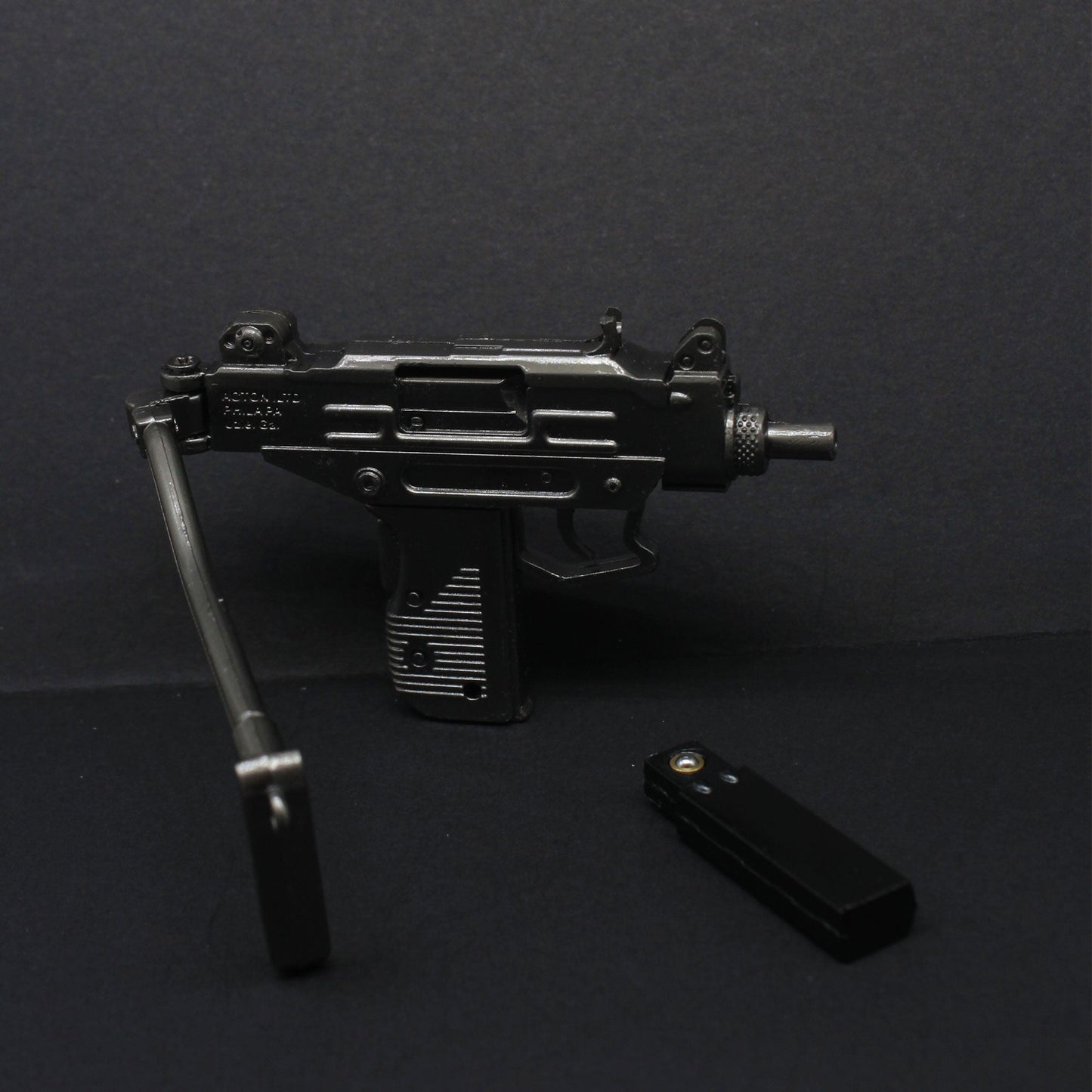 Uzi Submachine Miniature Gun 8CM/3.1"